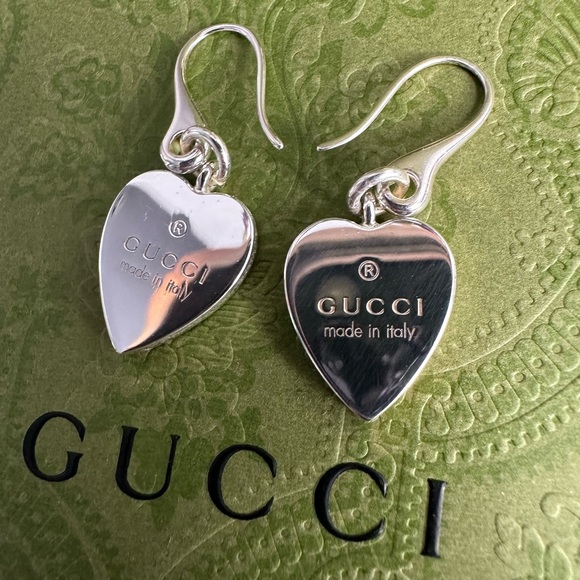 NWT Gucci sterling silver heart dangle earrings with pouch, box and cards - Picture 9 of 9